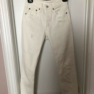 Levi’s white jeans